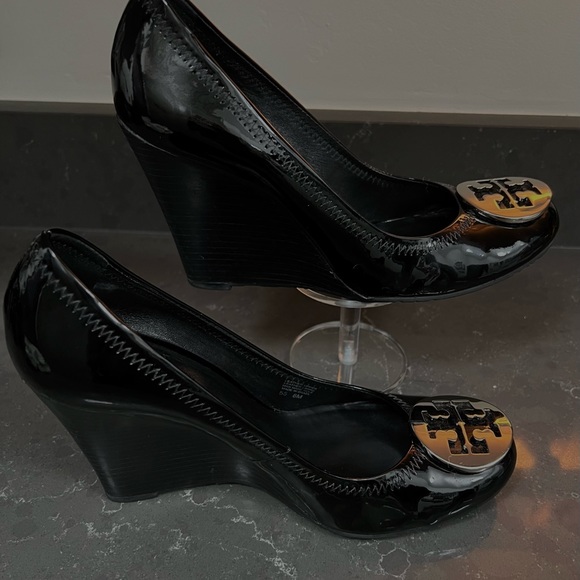 Tory Burch Sophie Wedge Patent Leather Shoes - Picture 3 of 8